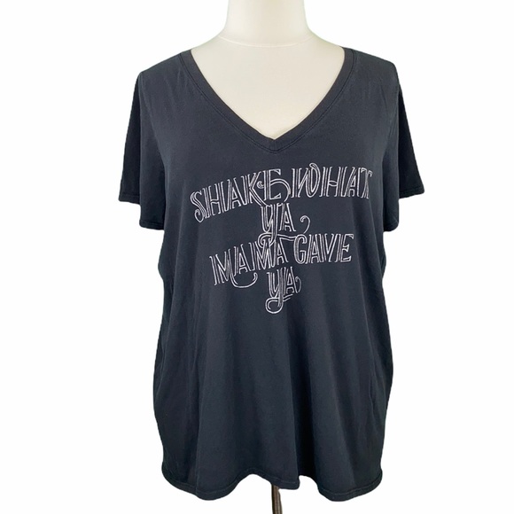 Torrid Black Shake What Ya Mama Gave Ya Short Sleeve V-Neck Graphic Tee